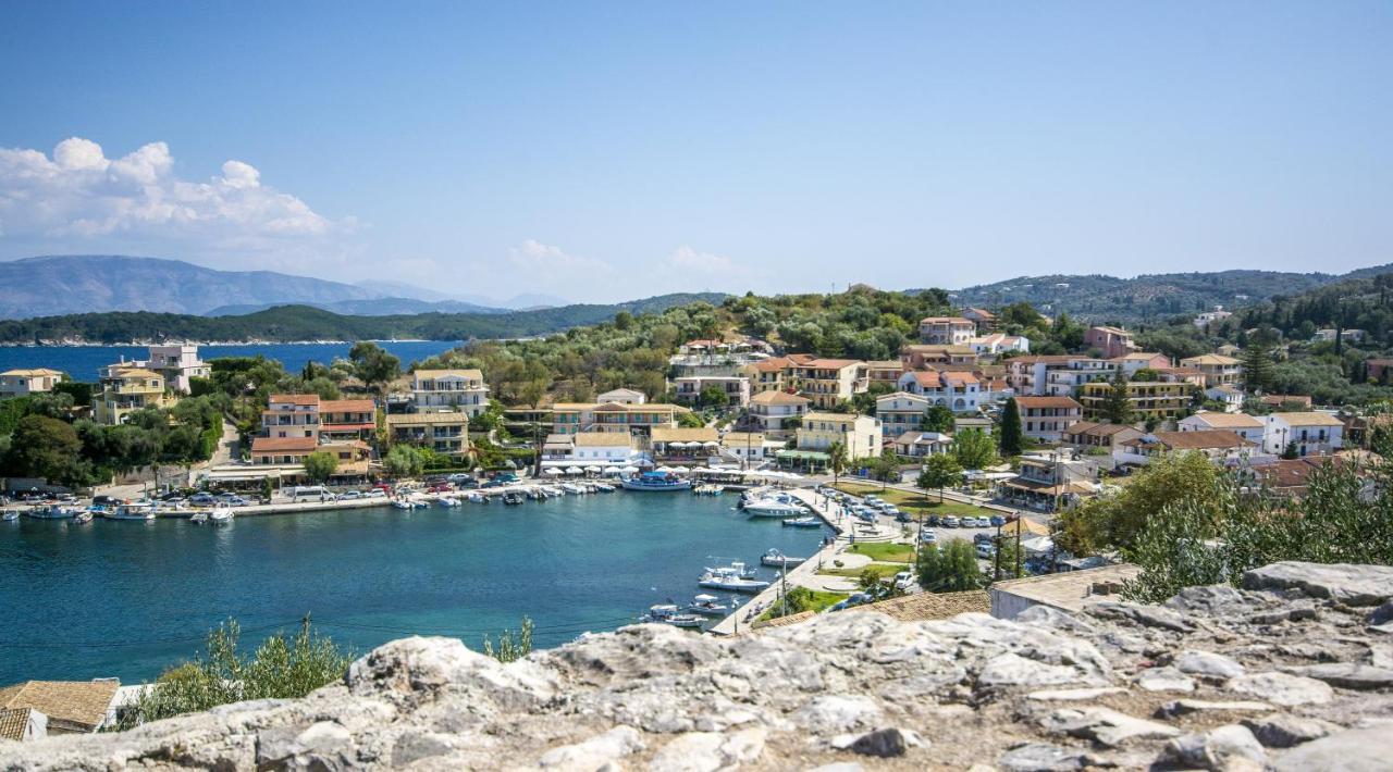 Porto Kassiopi Apartments エクステリア 写真