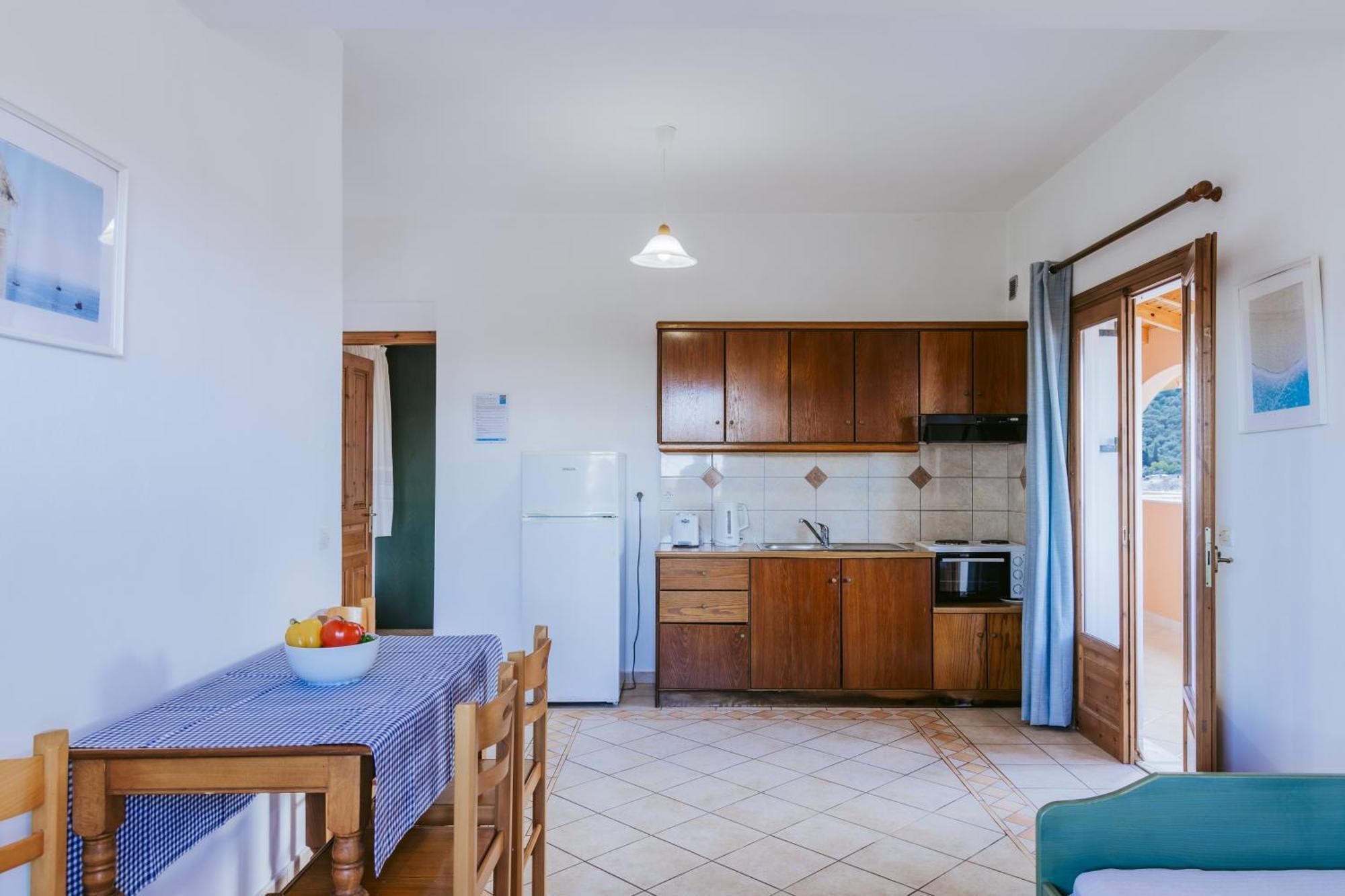 Porto Kassiopi Apartments エクステリア 写真