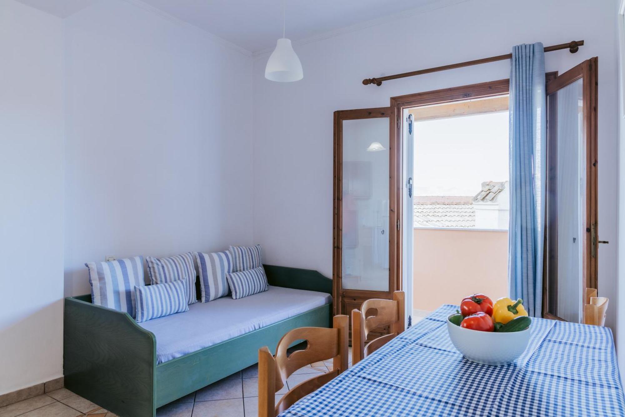 Porto Kassiopi Apartments エクステリア 写真