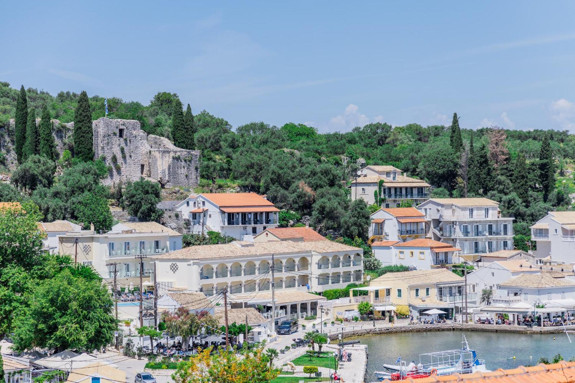 Porto Kassiopi Apartments エクステリア 写真
